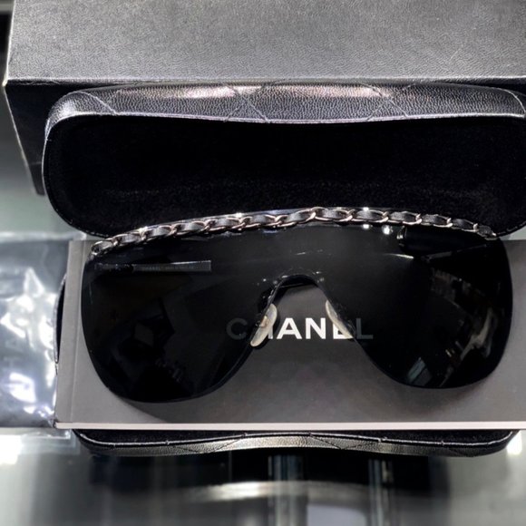 VINTAGE ICONIC CHANEL Shield Chain Sunglasses - Picture 5 of 12